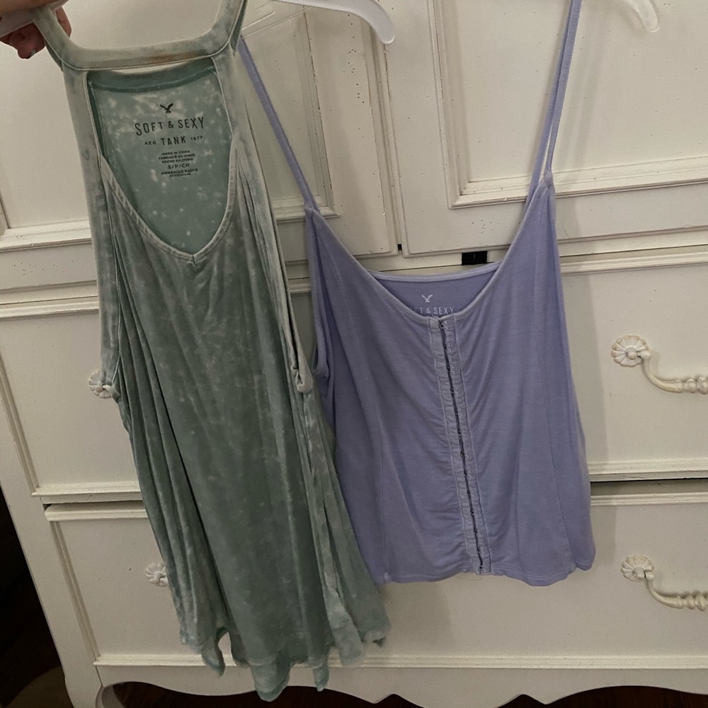 3 American eagle soft and sexy tanks